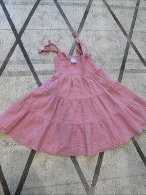 Vivie and Ash girl’s summer dress size 5T